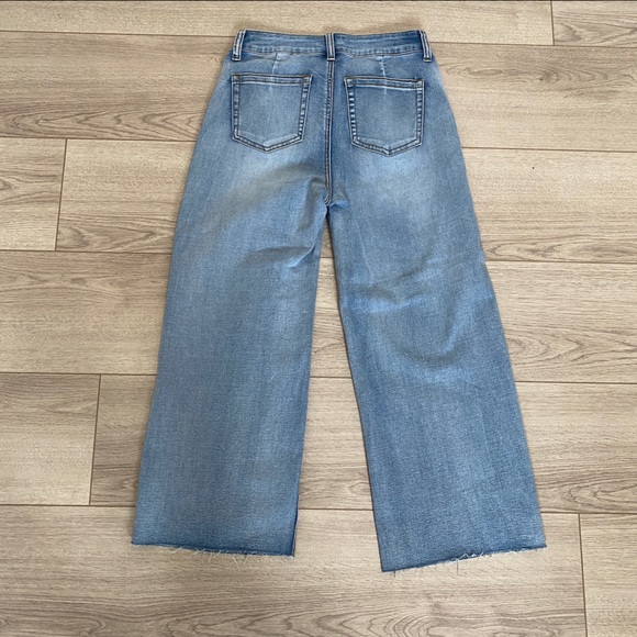 NWOT Refuge Denim Wide Legged Cropped Jeans - Picture 3 of 5